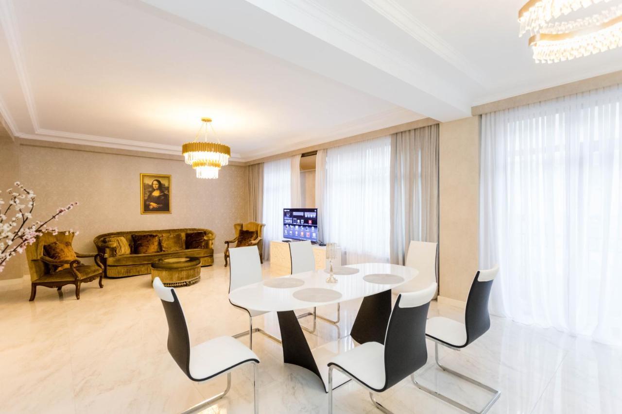Apartamento Luxury Landing IV Tiflis Exterior foto